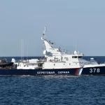 Патрульні кораблі берегової охорони ФСБ РФ «Балаклава» та «Керч» проєкту 10410 («Світляк») у порту Керчі