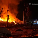 Наслідки удару по Запоріжжю: пошкоджені будинки, пожежі, знеструмлення