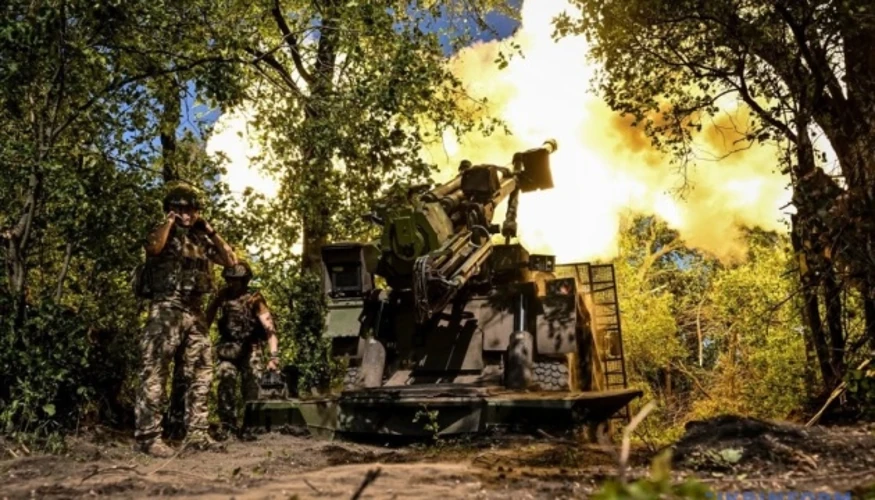 Мапа фронту з позначенням напрямків найактивніших бойових дій та зведення Генштабу ЗСУ