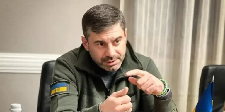 Дмитро Лубінець під час інтерв'ю Radio NV
