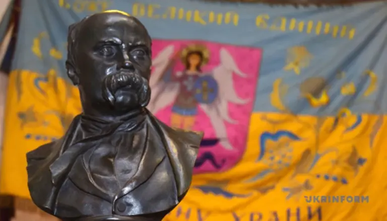 Тарас Шевченко — український письменник, твори якого включено до шкільної програми Литви