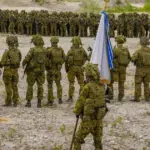 Естонські військові на навчаннях поблизу кордону з Росією (REUTERS/Ints Kalnins).